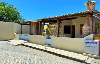 Imagem: A casa em condomínio possui 3 Dormitórios, 3 Banheiros, 2