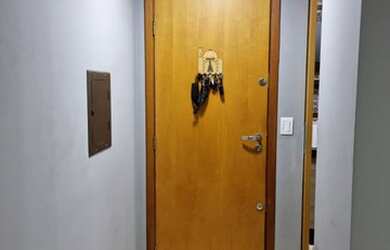 Imagem: O apartamento possui 2 Dormitórios, 1 Banheiro, 1 Vaga na garagem