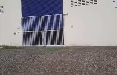 Imagem: O depósito possui 4 Vagas na garagem, 1.000m² de Área e