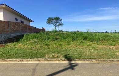 Imagem: O terreno possui 409m² de Área e está localizado em Içara