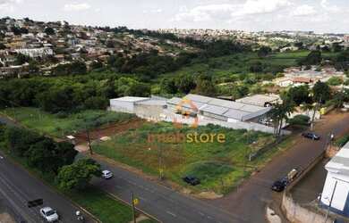 Imagem: O terreno possui 1.000m² de Área e está localizado em Coliseu