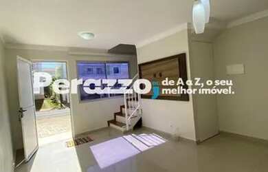 Imagem: A casa possui 2 Dormitórios, 2 Banheiros, 2 Vagas na garagem