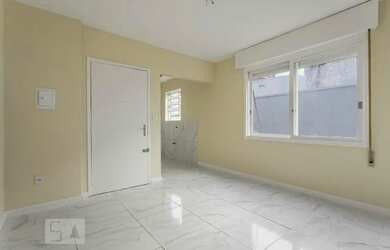 Imagem: O apartamento possui 1 Dormitório, 1 Banheiro, 1 Vaga na garagem