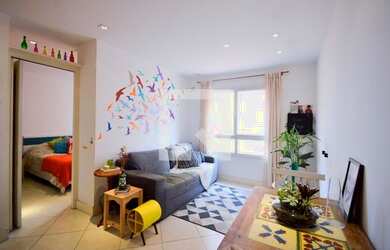 Imagem: O apartamento possui 1 Dormitório, 1 Banheiro, 1 Vaga na garagem