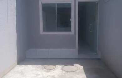 Imagem: A casa possui 1 Dormitório, 1 Banheiro, 1 Vaga na garagem e