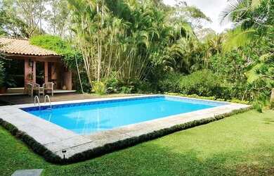 Imagem: A casa em condomínio possui 4 Dormitórios, 5 Banheiros, 5