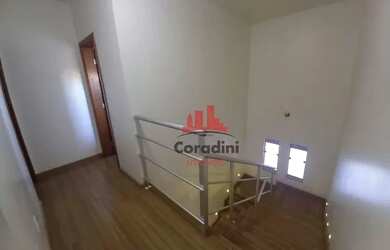 Imagem: A casa em condomínio possui 3 Dormitórios, 3 Banheiros, 210m²