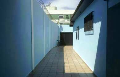 Imagem 3: Casa 2 piscinas adulto e infantil Guarujá a 50 metros da Praia