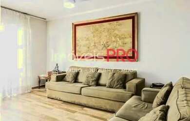 Imagem: A casa possui 3 Dormitórios, 4 Banheiros, 5 Vagas na garagem