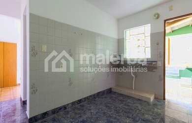 Imagem: A casa possui 2 Dormitórios, 2 Banheiros, 60m² de Área e