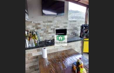 Imagem: A casa possui 3 Dormitórios, 3 Banheiros, 1 Vaga na garagem