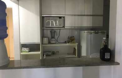 Imagem: O apartamento possui 1 Dormitório, 1 Banheiro, 1 Vaga na garagem