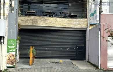 Imagem: O depósito possui 3 Vagas na garagem, 340m² de Área, Imóvel