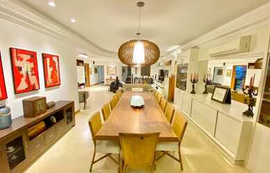 Imagem: O apartamento possui 4 Dormitórios, 3 Banheiros, 5 Vagas na