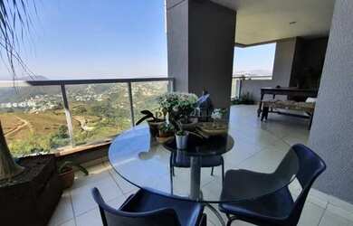 Imagem: O apartamento possui 3 Dormitórios, 3 Banheiros, 4 Vagas na