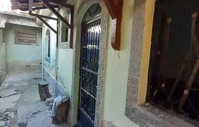 Imagem: A casa possui 1 Dormitório, 1 Banheiro e está localizado