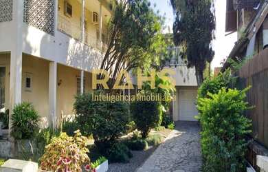 Imagem: A casa possui 2 Dormitórios, 3 Banheiros, 820m² de Área e