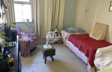 Imagem 12: Excelente apartamento em estado original de 3 quartos, dependência completa...