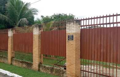 Imagem: A casa em condomínio possui 3 Dormitórios, 3 Banheiros, 5