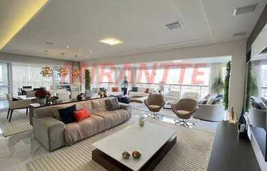 Imagem: O apartamento possui 4 Dormitórios, 5 Banheiros, 5 Vagas na