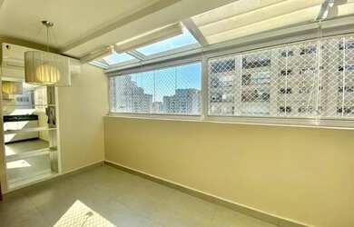 Imagem: O apartamento possui 2 Dormitórios, 2 Banheiros, 2 Vagas na