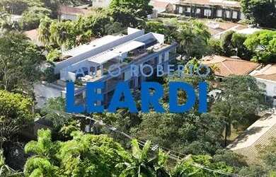 Imagem: A casa em condomínio possui 3 Dormitórios, 3 Banheiros, 3