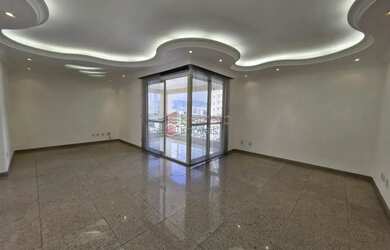 Imagem: O apartamento possui 2 Dormitórios, 2 Banheiros, 2 Vagas na