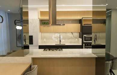 Imagem 15: Apartamento com 2 dormitórios sendo 1 suíte e 2 vagas de garagem em...