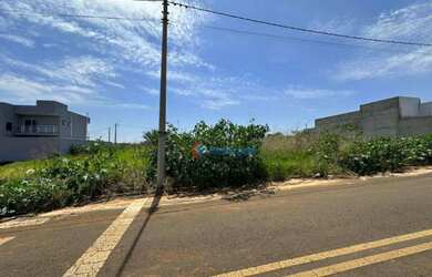 Imagem: O terreno possui 160m² de Área e está localizado em Vila