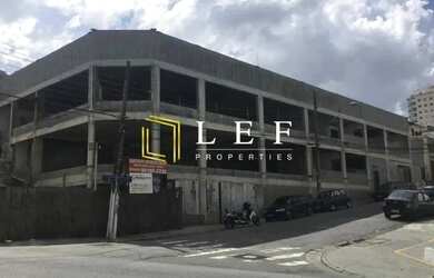 Imagem: O depósito possui 1045m² de Área e está localizado em Santana