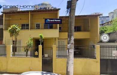 Imagem: A casa possui 5 Dormitórios, 5 Banheiros, 4 Vagas na garagem