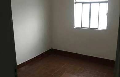 Imagem 2: ALUGA-SE CASA. 1 Banheiroe1 Dormitório