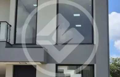 Imagem: A casa em condomínio possui 3 Dormitórios, 4 Banheiros, 5