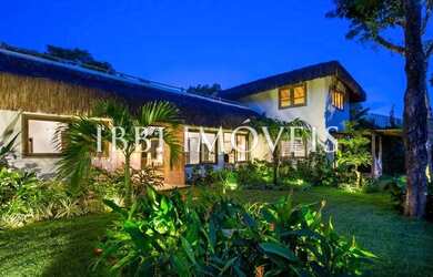 Imagem: A casa à venda possui 5 Dormitórios, 1 Banheiro, 300m² de