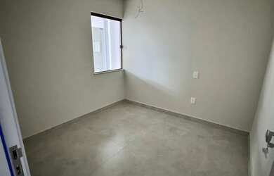 Imagem 6: Excelente Casa em Rua pública - 3/4 sendo 1 suíte c closet - próximo...