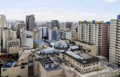 Imagem 5: Apartamento com 4 dormitórios sendo 1 suíte e 3 vagas, 317 m2, próximo...