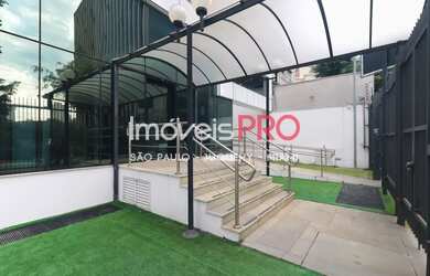 Imagem: O depósito possui 5 Vagas na garagem, 2.900m² de Área e