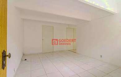 Imagem: O apartamento possui 3 Dormitórios, 1 Banheiro, 1 Vaga na garagem