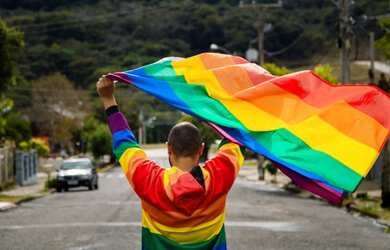 Imagem: A pousada chalé possui 5 Dormitórios, 3 Vagas na garagem e