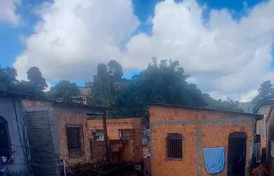 Imagem: A casa possui 5 Dormitórios, 5 Banheiros, 5 Vagas na garagem