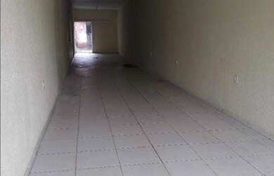 Imagem: O depósito possui 130m² de Área, Varanda e está localizado