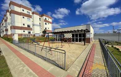 Imagem: O apartamento possui 2 Dormitórios, 1 Banheiro, 1 Vaga na garagem