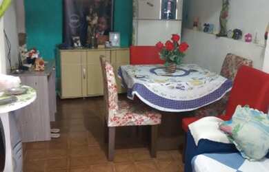 Imagem: A casa possui 2 Dormitórios, 2 Banheiros, 84m² de Área e