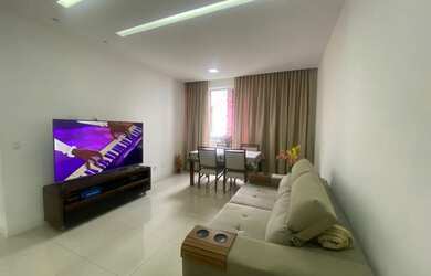 Imagem: O apartamento possui 3 Dormitórios, 2 Banheiros, 1 Vaga na