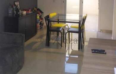 Imagem: A casa em condomínio possui 2 Dormitórios, 3 Banheiros, 2