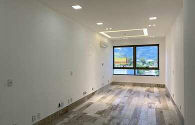 Imagem: O depósito à venda possui 1 Vaga na garagem e 36m² de Área