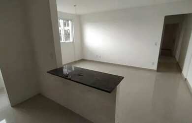 Imagem: O apartamento possui 2 Dormitórios, 1 Banheiro, 2 Vagas na