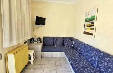 Imagem: O apartamento e possui 1 Dormitório, Suítes, 1 Banheiro