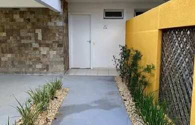 Imagem: A casa em condomínio possui 3 Dormitórios, 3 Banheiros, 2