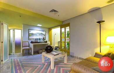 Imagem: O depósito possui 4 Vagas na garagem, 127m² de Área, Imóvel